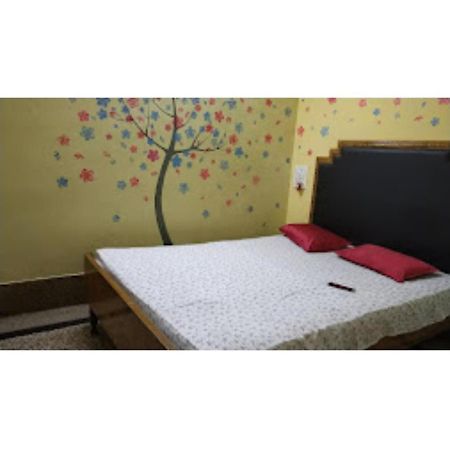 Roxy Inn,Cuttack Zewnętrze zdjęcie