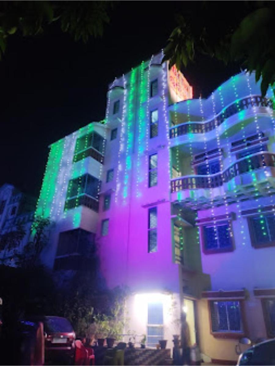Roxy Inn,Cuttack Zewnętrze zdjęcie